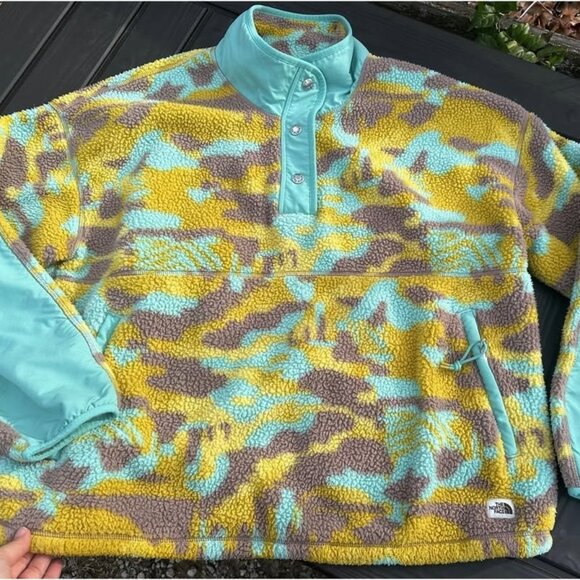 The north face fleece button snap pullover. XL - Picture 1 of 5